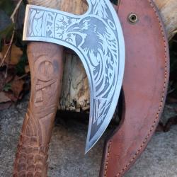 Hache de Viking Ragnar Lame Acier Carbone 1055 T&ecirc;te Viking Manche Bois Etui Cuir Fabric Artisanale