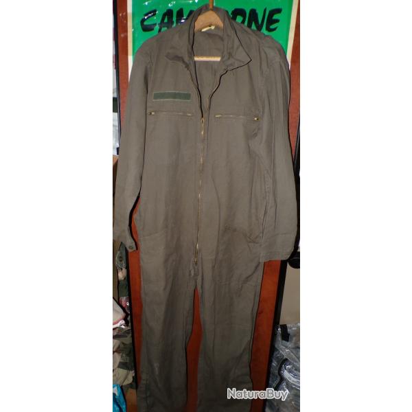 COMBINAISON DE L'ARMEE FRANCAISE POUR LE TRAVAIL EN ATELIER ,  TAILLE 108 L  LONGUEUR TOTALE 150 CM