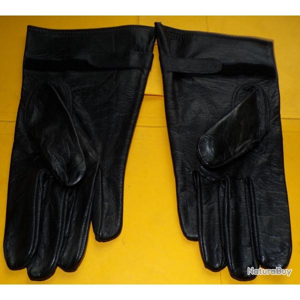 PAIRE DE GANT EN CUIR NOIR DE L' ARMEE FRANCAISE , TAILLE 9 FABRICATION MADE IN FRANCE A 79 NIORT  ,