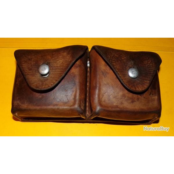 ARMEE SUISSE : ETUI EN CUIR A DEUX POCHETTES EN CUIR DE L'ARMEE SUISSE, DATE 1951  , FABRICANT DANS