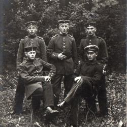 CPA -Photo - Un Groupe Soldats Allemands - N&deg;4501