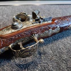 Exceptionnel pistolet &agrave; silex poudre noire tr&egrave;s grand luxe fabrication italienne Fabio ZANOTTI 1970