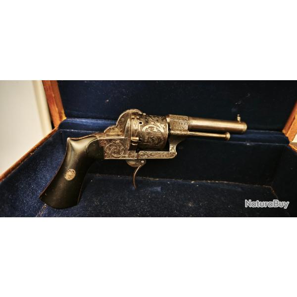 Revolver LEFAUCHEUX sign� de l'inventeur