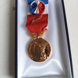 medaille honneur travail