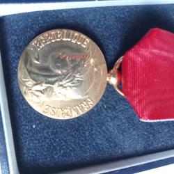 M&eacute;daille D'honneur Du Travail avec boite