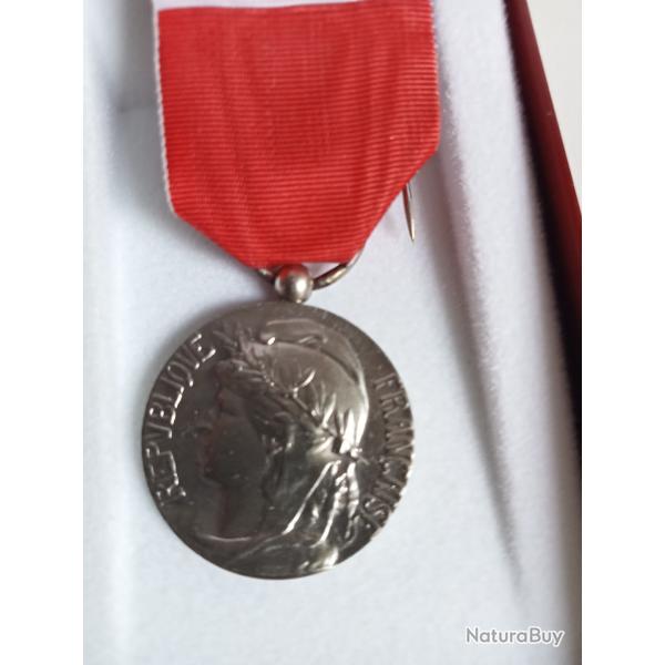M�daille honneur Travail en argent