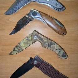 Lot N&deg;2 de 4 couteaux pliants