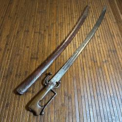SABRE NIMCHA CORNE DE RHINO LAME GRAV&Eacute;E DANS SON FOURREAU XVlll &Eacute;ME MAROC