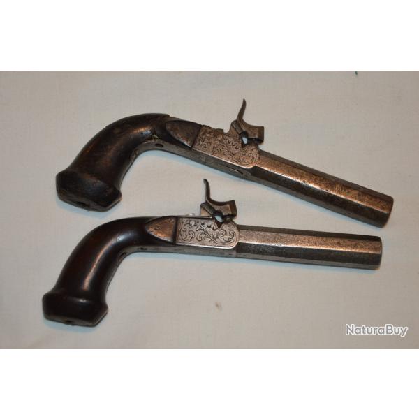 PAIRE DE PISTOLET DE GOUSSET A PERCUSSION EPOQUE XIX�-PAIR OF PERCUSSION PISTOLS CIRCA 1830.