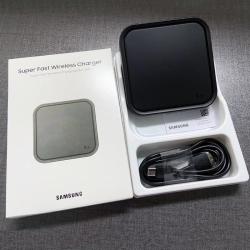 Samsung Chargeur Rapide Sans Fil Rapide, Modele: EP-P2400 Noir