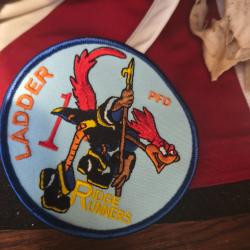 Lot &eacute;cusson et patchs us