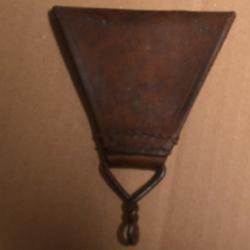 Triangle de brelage cuir arm&eacute;e fran&ccedil;aise ww2