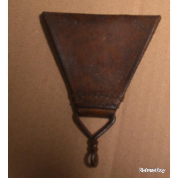 Triangle de brelage cuir arm�e fran�aise ww2