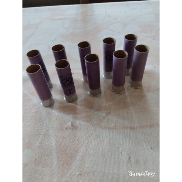 Douille cartonn�es vide amorc�e pour poudre T calibre 16.