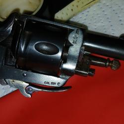 Vent tr&egrave;s joli puppy calibre 320 6c