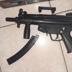 Pistolet mitrailleur MP5K cal. 6 mm airsoft