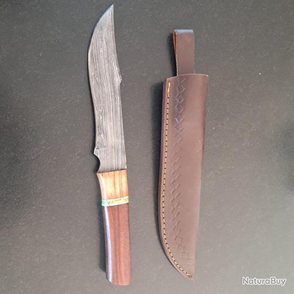 Beau poignard lame damas