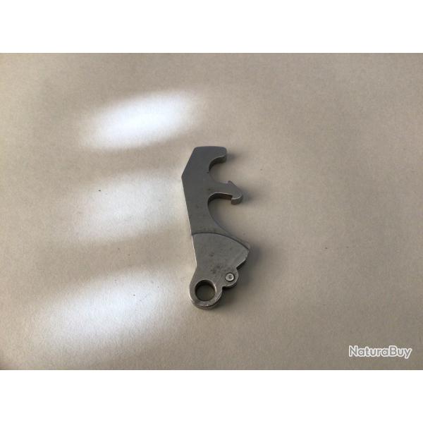 VENDU PAR LE-CUIRASSIER N�2 CHIEN SEMI AUTOMATIQUE BENELLI CAL 12 MOD�LE A D�TERMINER