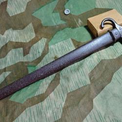 Ba&iuml;onnette fran&ccedil;aise Mle 1892 2&egrave;me type Berthier 1917+ bois + fourreau