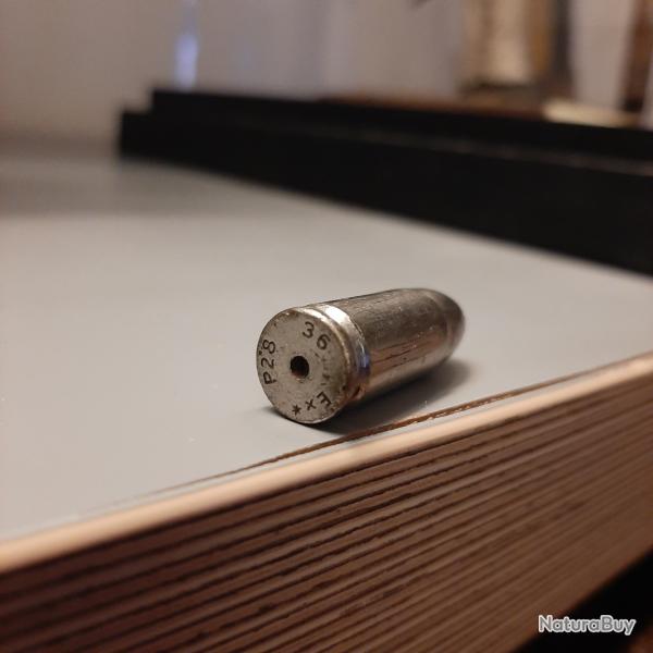 Munition de manipulation rarissime de 9 mm avec marquage (pris sur chaine de montage de P38)