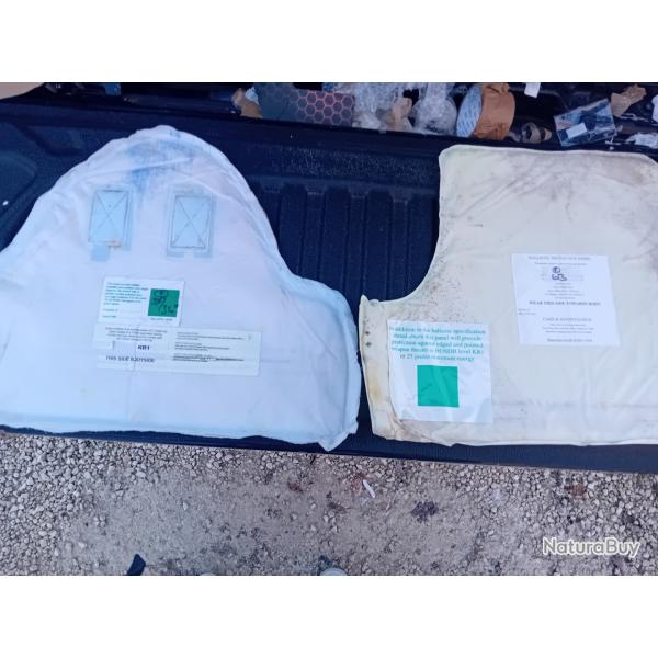 Ench�re lot de 2 plaques balistiques 3a contre les armes de poings et les lames 60x40 cm et 52x40 cm