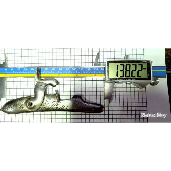 Platine sign�e � restaur� pr� 1890