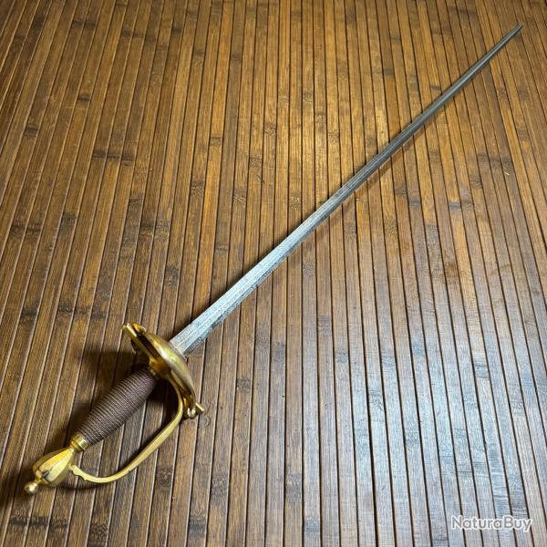 TR�S BELLE �P�E A LA SU�DOISE 1734 D'OFFICIER SUP�RIEUR BELLE LAME GRAV�E AUX FLEURS DE LYS