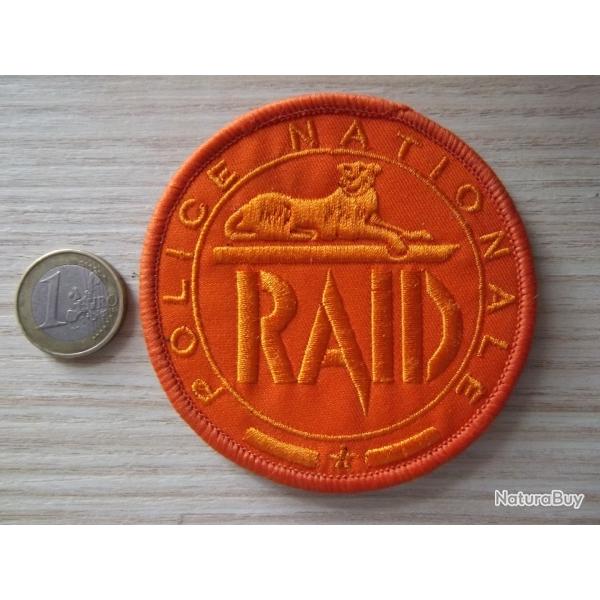 �cusson obsol�te RAID orange insigne collection
