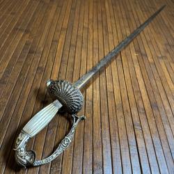 &Eacute;P&Eacute;E D'&Eacute;TAT MAJOR A LA TOILE D'ARAIGN&Eacute;E PLAQUETTES EN NACRE LAME DE SOLINGEN GRAV&Eacute;E