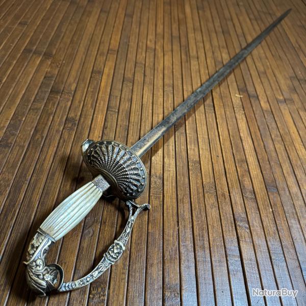 �P�E D'�TAT MAJOR A LA TOILE D'ARAIGN�E PLAQUETTES EN NACRE LAME DE SOLINGEN GRAV�E