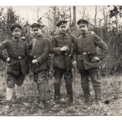 CPA -Photo - Un Groupe Soldats Allemand - N&deg;4520