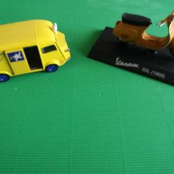 2 OBJETS DE VITRINE DE COLLECTION -