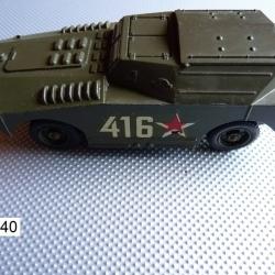 Miniature Char russe BTR 40