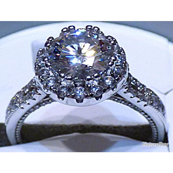 MERVEILLEUSE BAGUE DE FIANCAILLES TAILLE 59 + SUPERBE DIAMANT CENTRAL ( MOISSANITE ) DE 1,00 Carat