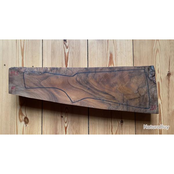 Tr�s belle �bauche brute noyer du P�rigord