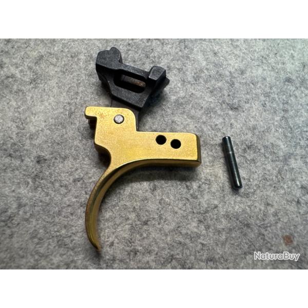 Queue de d�tente avec masselotte et axe (Ref224)