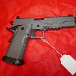 Pistolet Tisas 2011 Night Stalker 9x19 optic ready