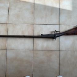 Fusil de chasse a broche juxtapos&eacute; grav&eacute; et canon damas cat&eacute;gorie D