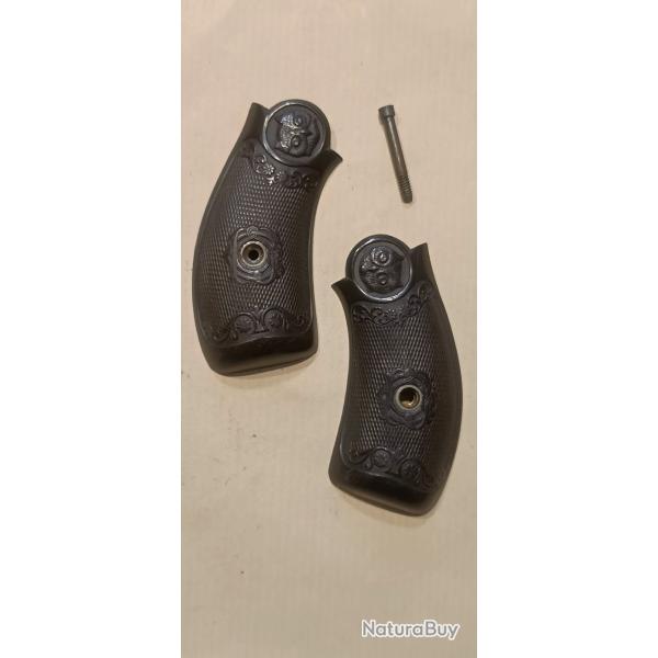 plaquettes revolver Iver johnson (474)