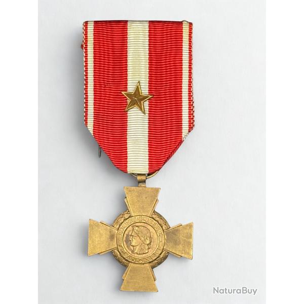 (11.004) Croix de la Valeur militaire