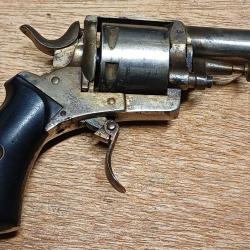 Petit revolver belge BRITISH BULLDOG 6 coups cal. 320 - bon &eacute;tat