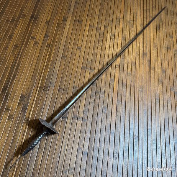 �P�E DE COUR DU XVlll �ME SI�CLE LAME SIGN�E, GRAV�E ET DORURE