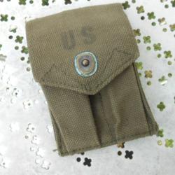 militaria US , porte chargeurs  1911 a1