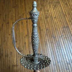 &Eacute;P&Eacute;E DE COUR EN MARCASSITES D'ACIER LAME GRAV&Eacute;E XVlll &Eacute;ME SI&Egrave;CLE