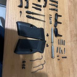 Gros lots de pi&egrave;ces pistolet sphinx 9mm