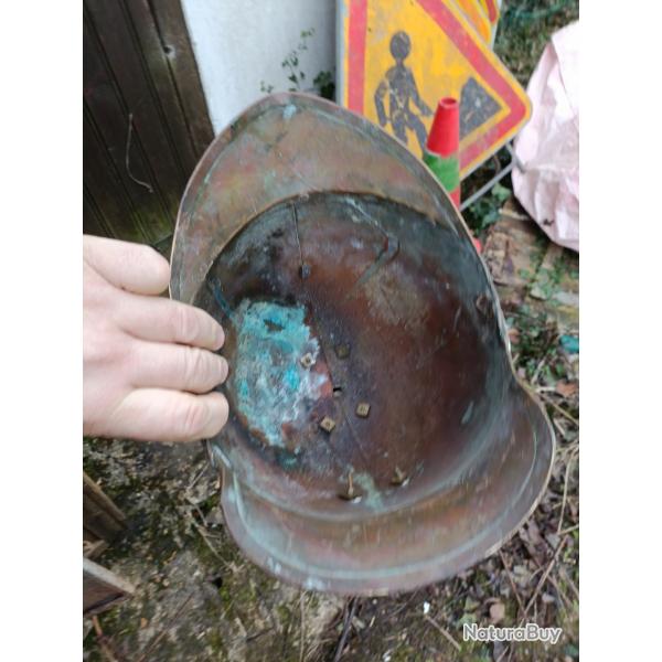 Casque de pompier environ 1860