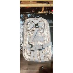 Sac &agrave; dos type militaire camouflage motif ACU neuf