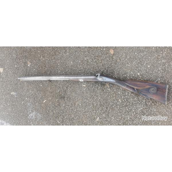 Fusil de chasse XIX� crosse scult� t�te de cerf