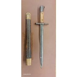 original ww1et www2 ,m1891 Ba&iuml;onnette I talienne  Carcano Terni avec son etui