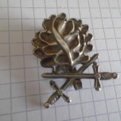 insigne broche militaire feuille de ch&ecirc;ne